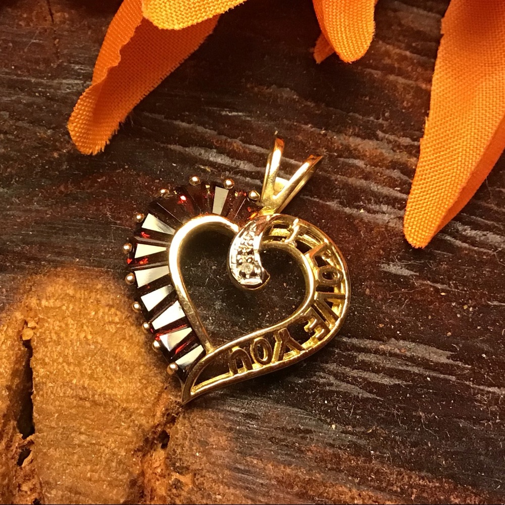 10KT gold garnet and diamond I LOVE YOU  Pendant